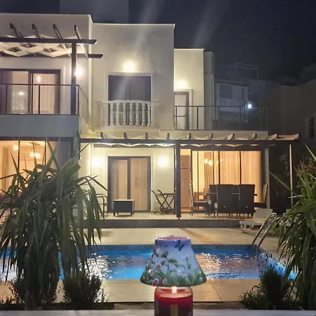 ヴィラ Akasya With Private Pool